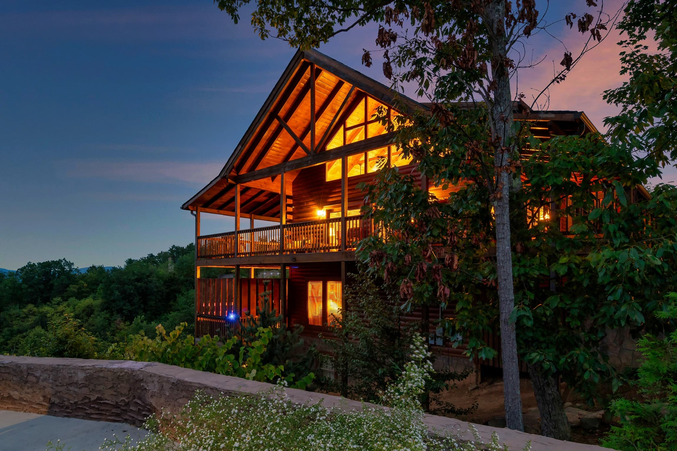 Heaven's Edge luxury cabin at Cobbly Nob Resort, Gatlinburg — photo 1
